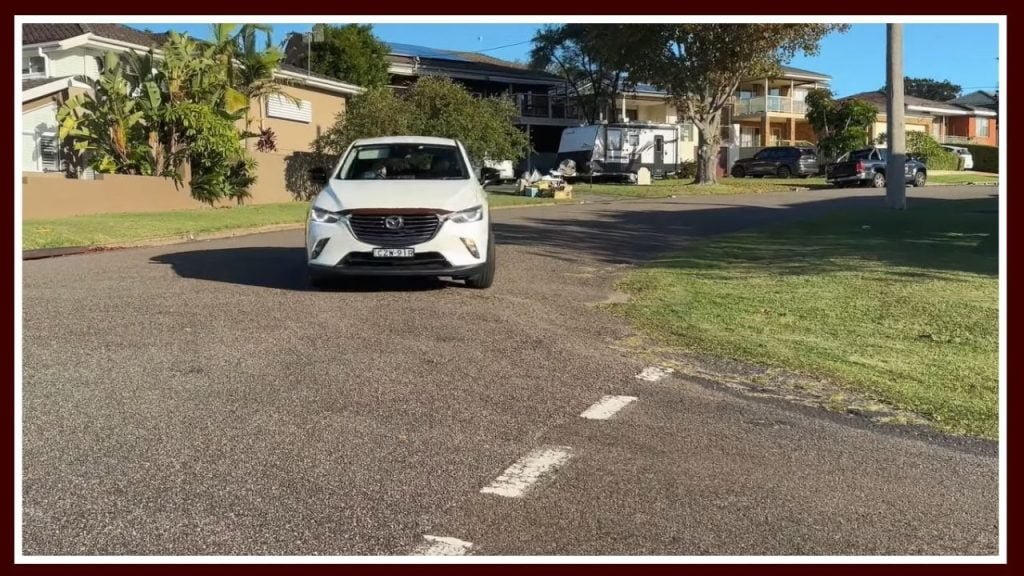 How much is Mazda CX 3 mpg & Gas Tank size?