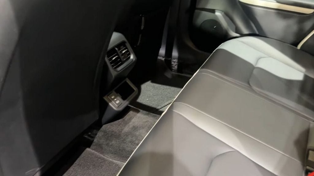 Kia K4 Hatchback Back Seats