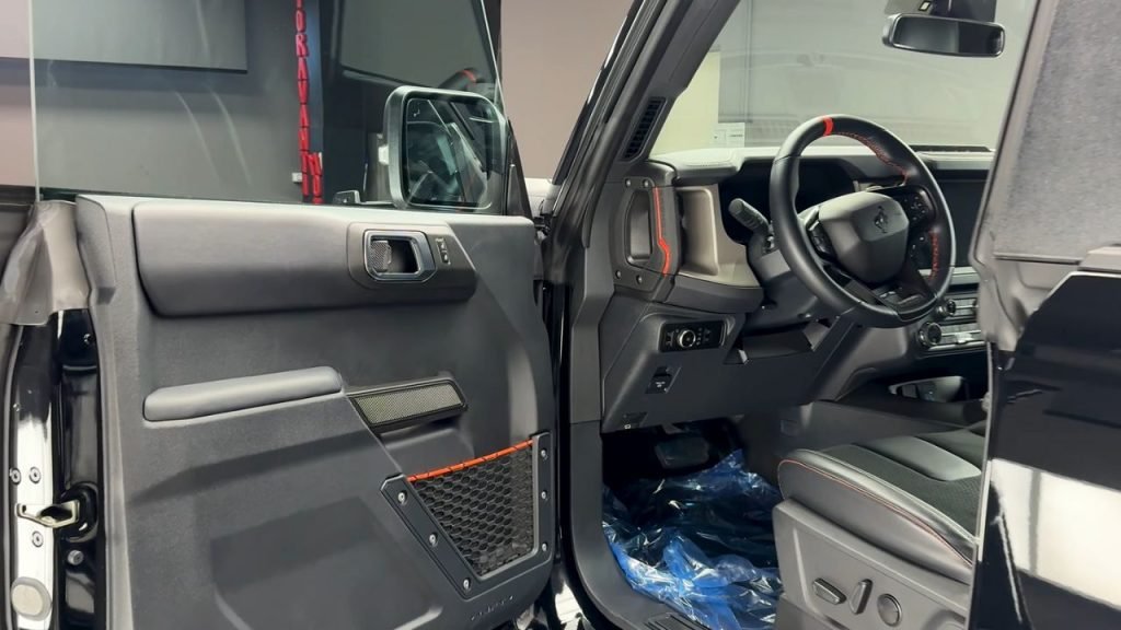 2024 ford bronco interior images