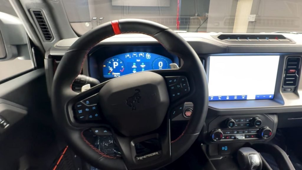 2024 ford bronco interior photos steering