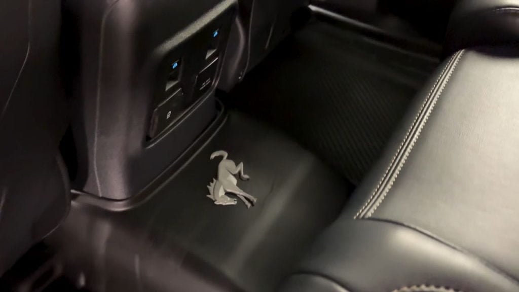 2024 ford bronco interior images bottle holder