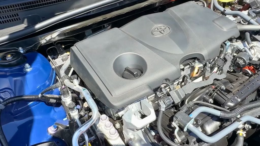2025 Toyota Camry: Engine & Performance