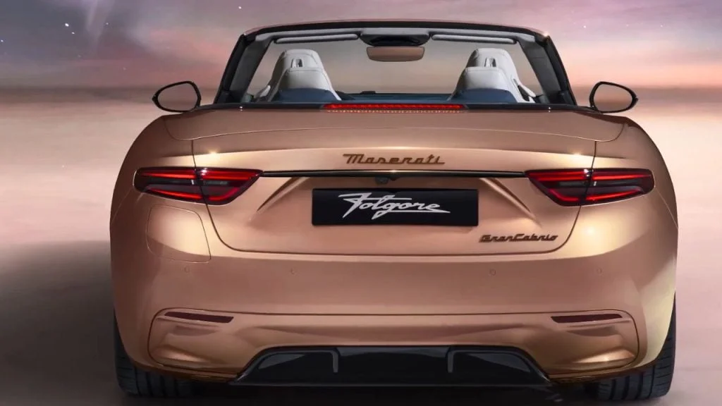 Maserati GranCabrio Folgore: All-Electric Luxury Convertible with 818 Horsepower and 180 MPH Top Speed
