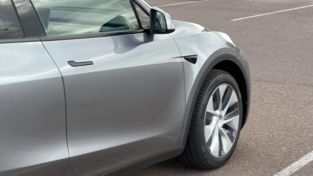 2025 Tesla Model Y Driving Dynamics and Efficiency