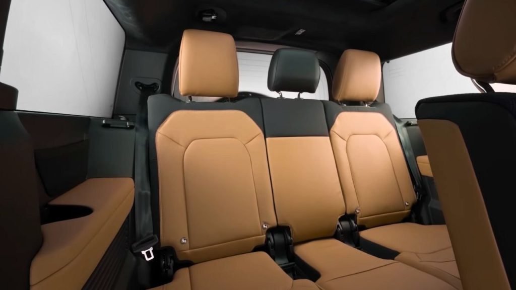 2025 Land Rover Defender Interior Features List