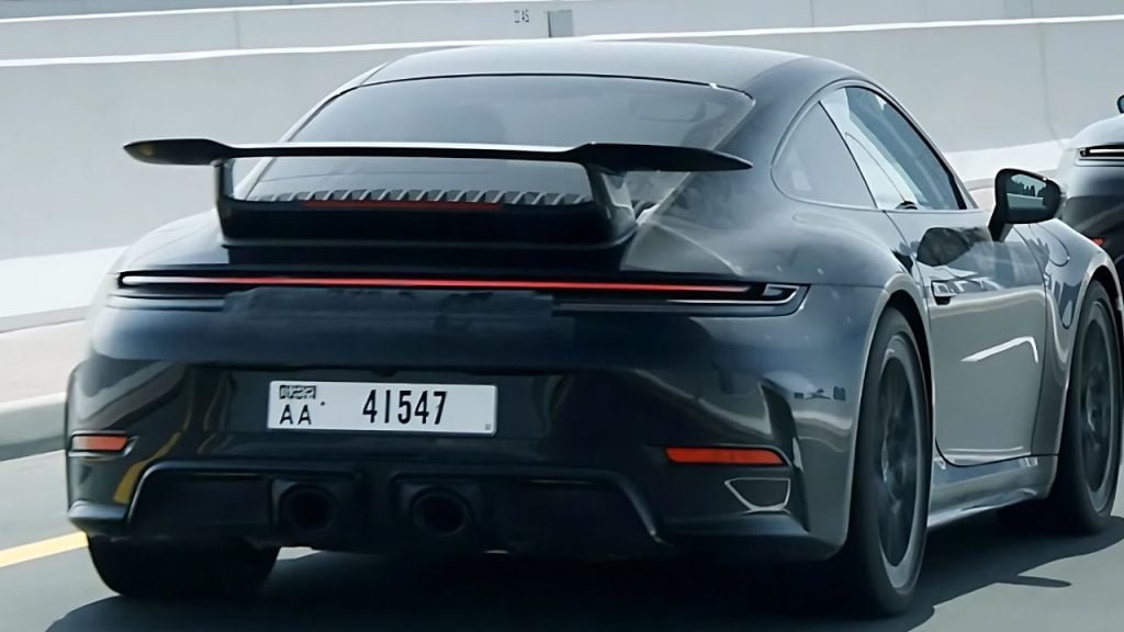 What's new in 2025 Porsche 911 Hybrid?