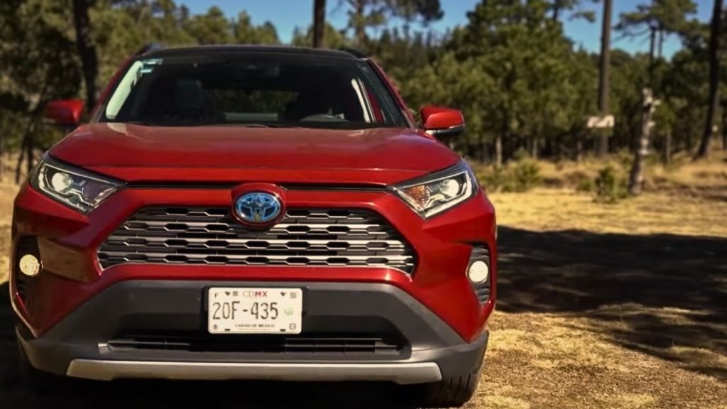 Toyota RAV4 2025 vs. 2024: Which Model is Right for You?