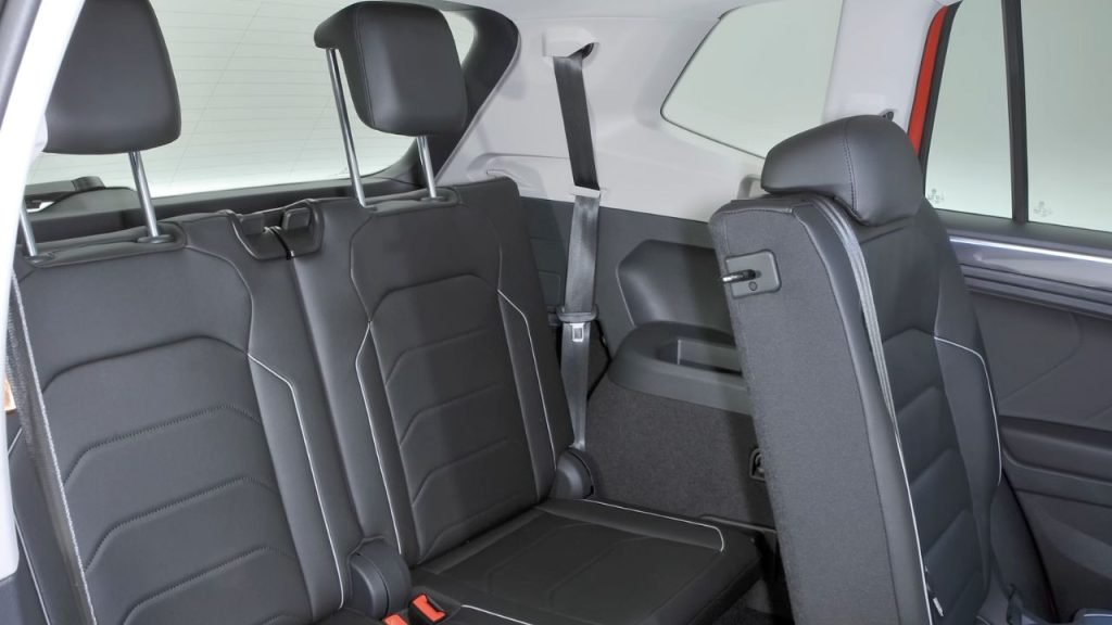 2024 Volkswagen Tiguan Interior Back Seats