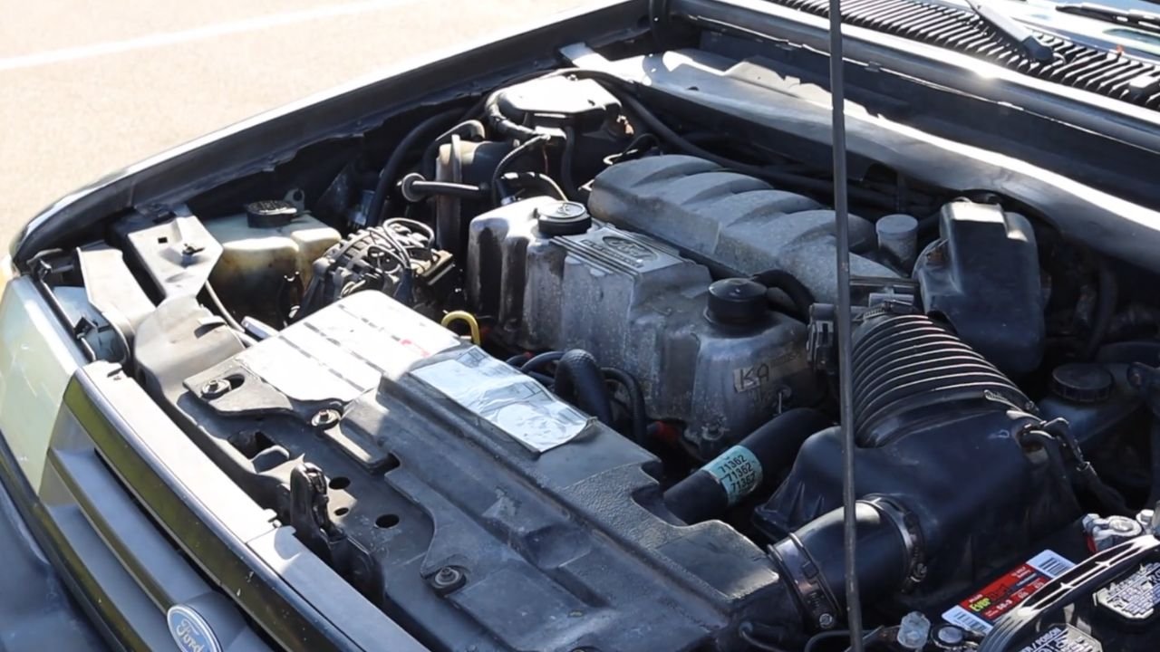 1988 Ford Tempo GLS Engine
