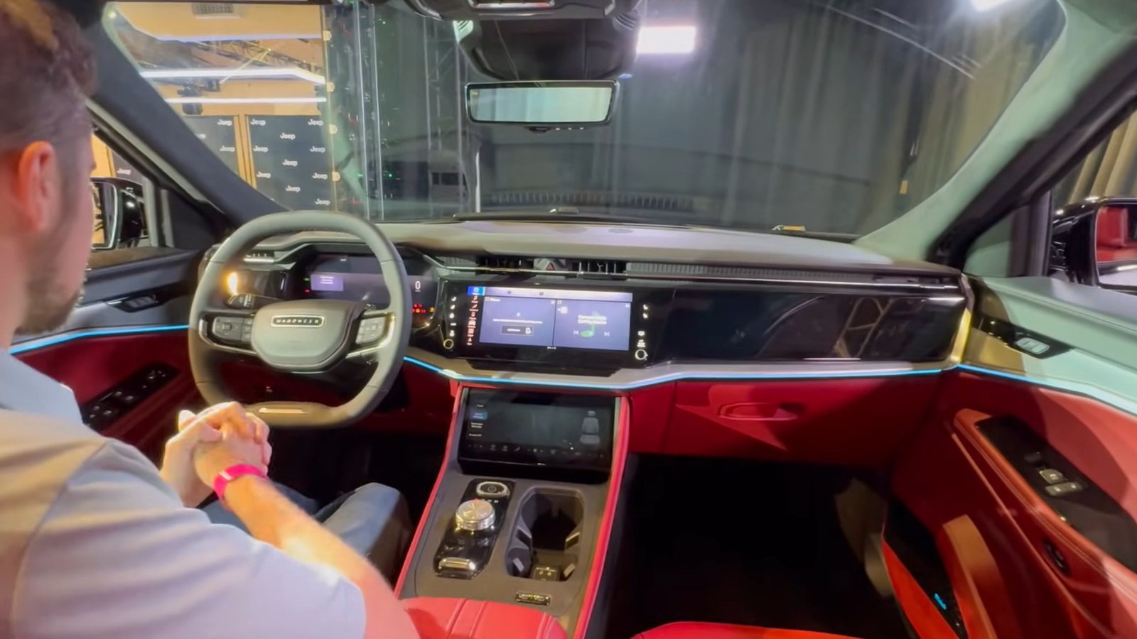 2025 Jeep Wagoneer S Interior Overview