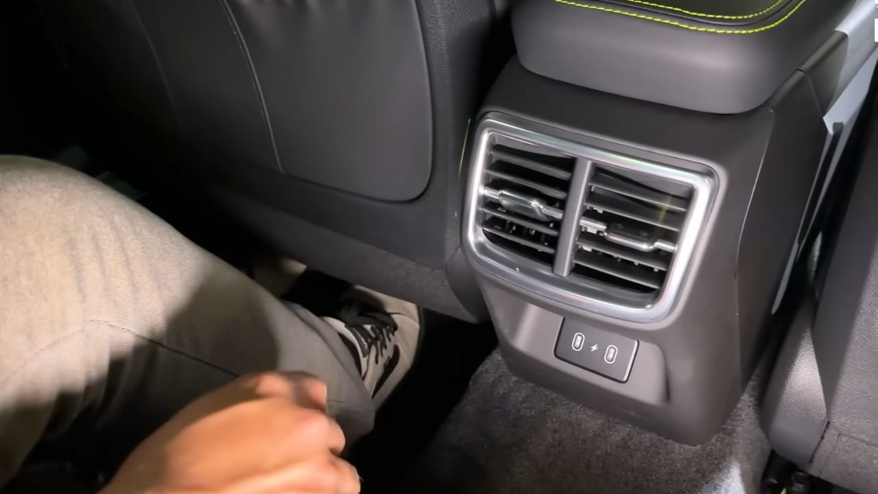 2025 Kia K5 GT Interior