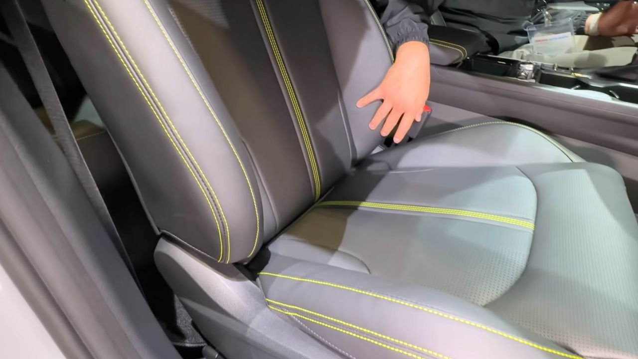 2025 Kia K5 GT Interior