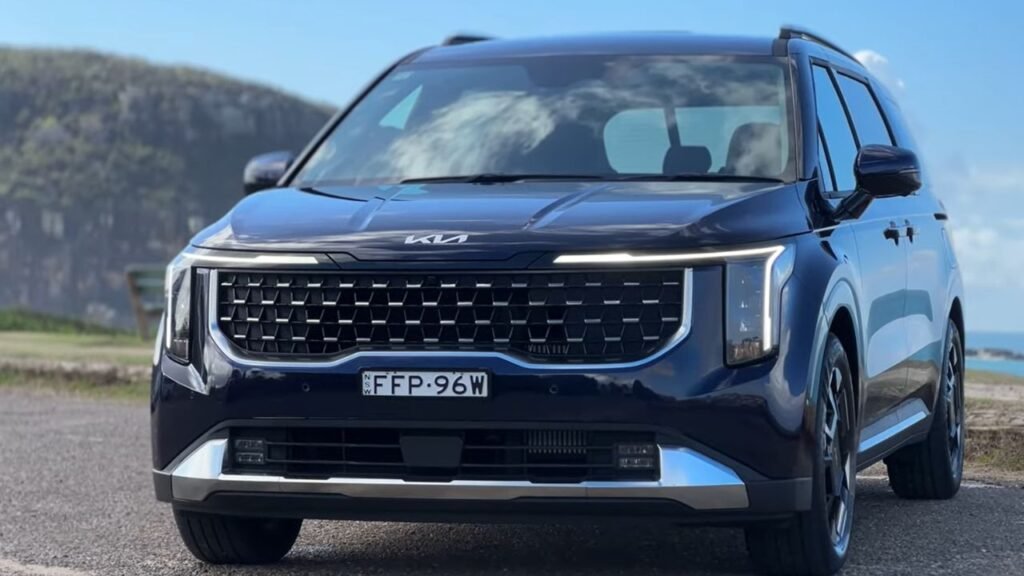 2025 Kia Carnival Hybrid - Performance & Engine