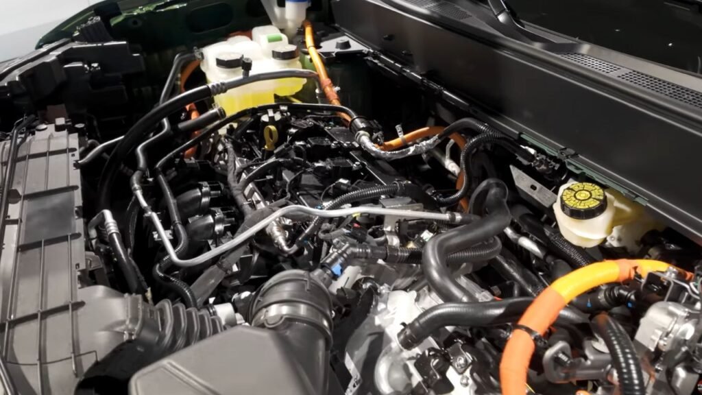 2025 Ford Maverick Hybrid AWD Powertrain Options