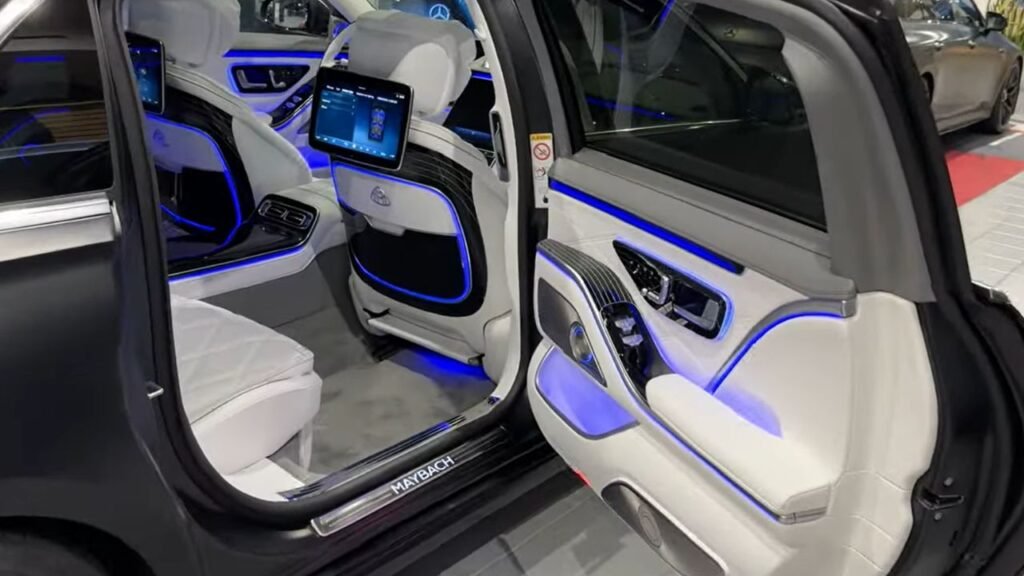 2025 Mercedes-Maybach S680 Back Doors Interior