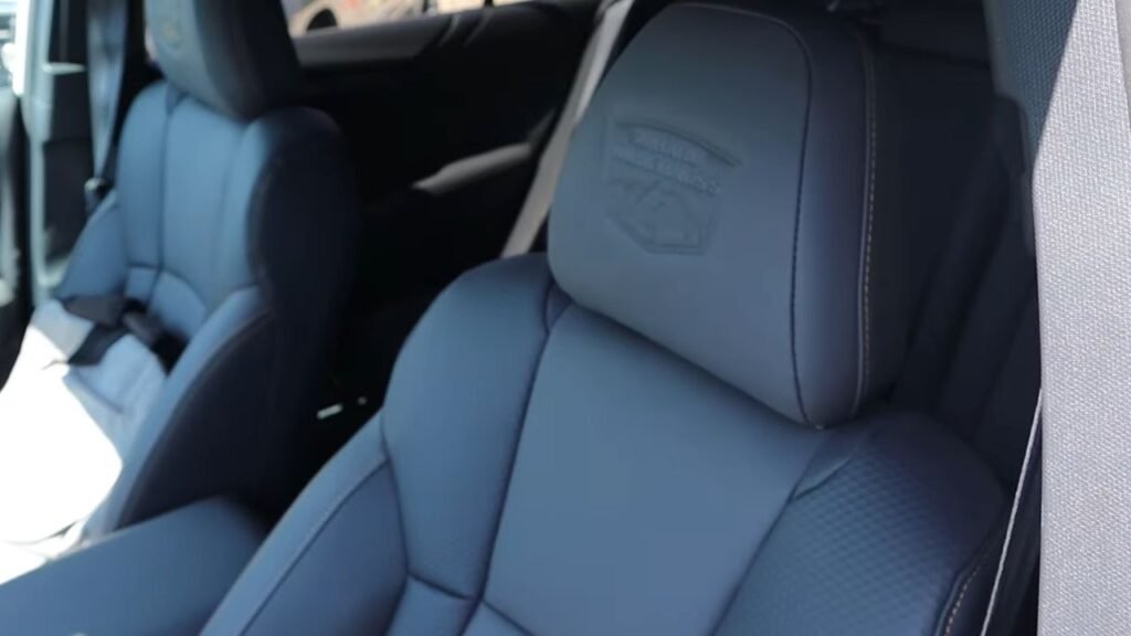Rear Seat Features