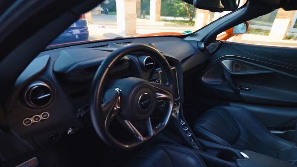 2025 Nissan Versa: Interior Comfort