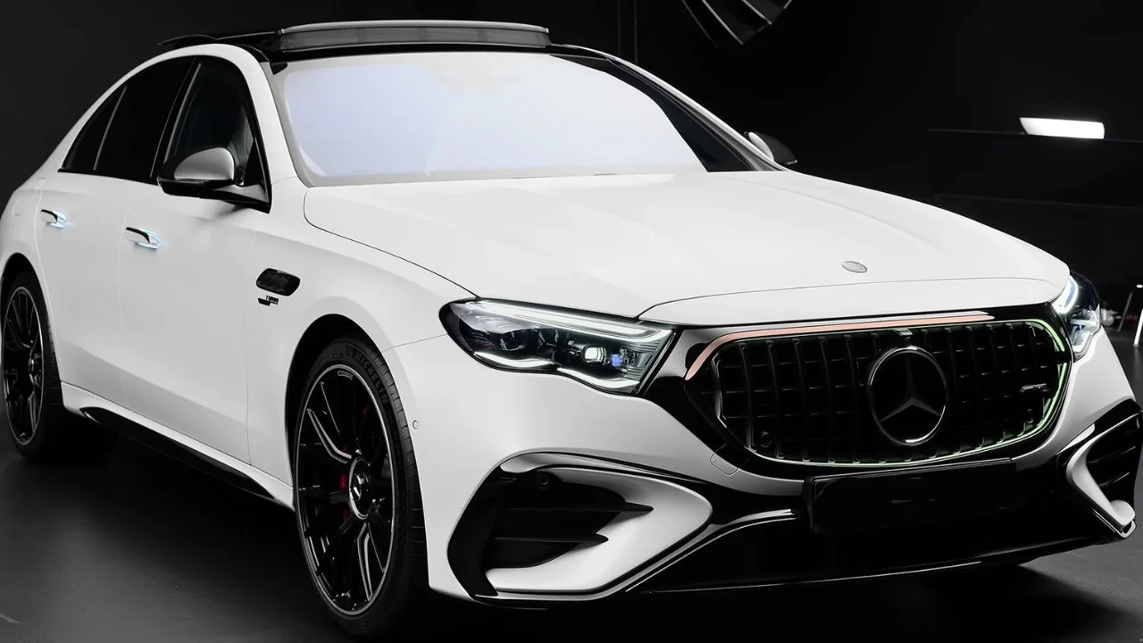 2025 Mercedes-AMG E53 Image Front