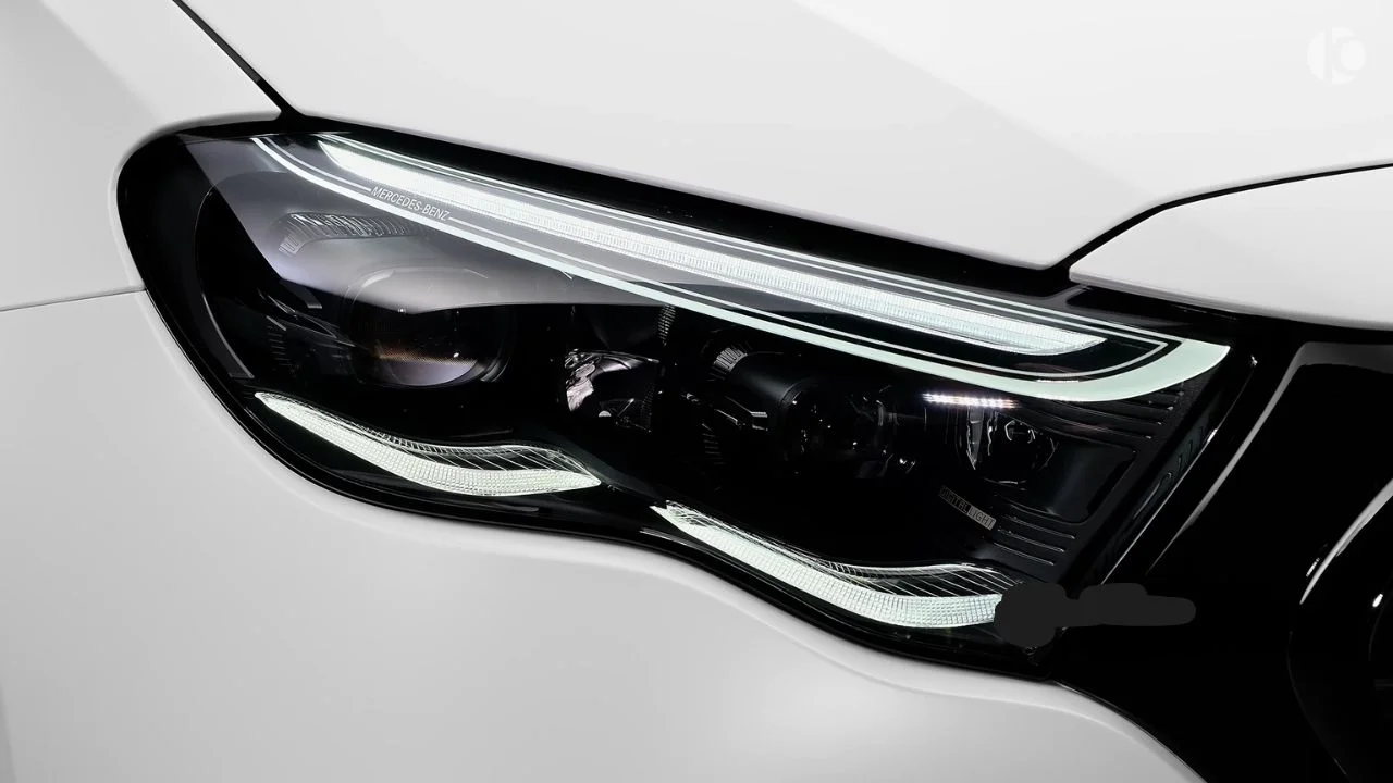 2025 Mercedes-AMG E53 Headlights