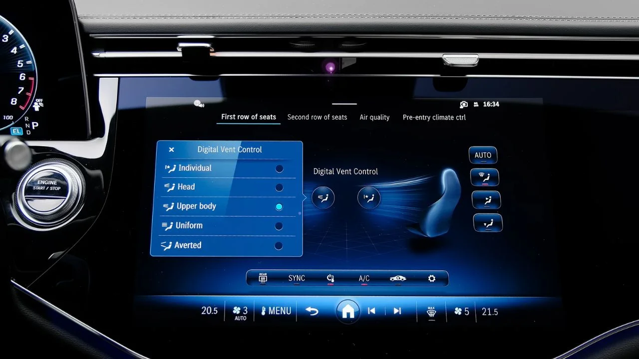 2025 Mercedes-AMG E53 Display Image