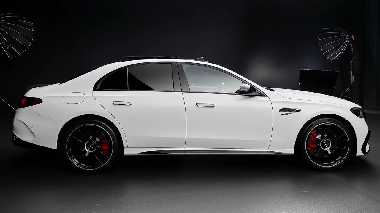 2025 Mercedes-AMG E53 Beautiful Back Image