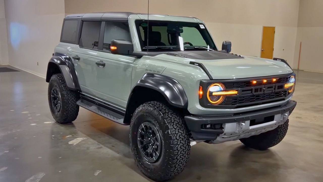 2024 ford bronco interior