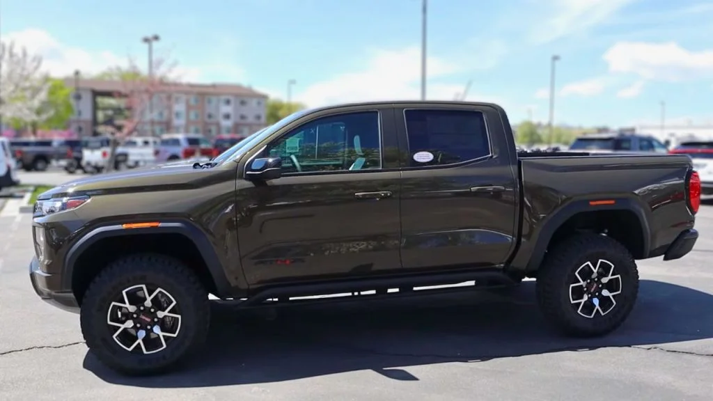 2024 GMC Canyon AT4X Tires