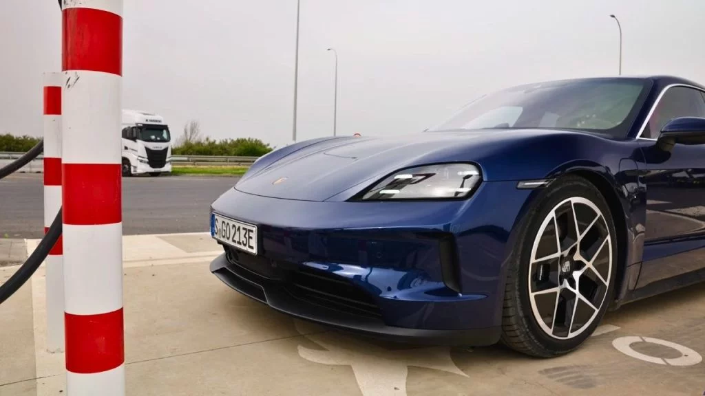 2025 Porsche Taycan