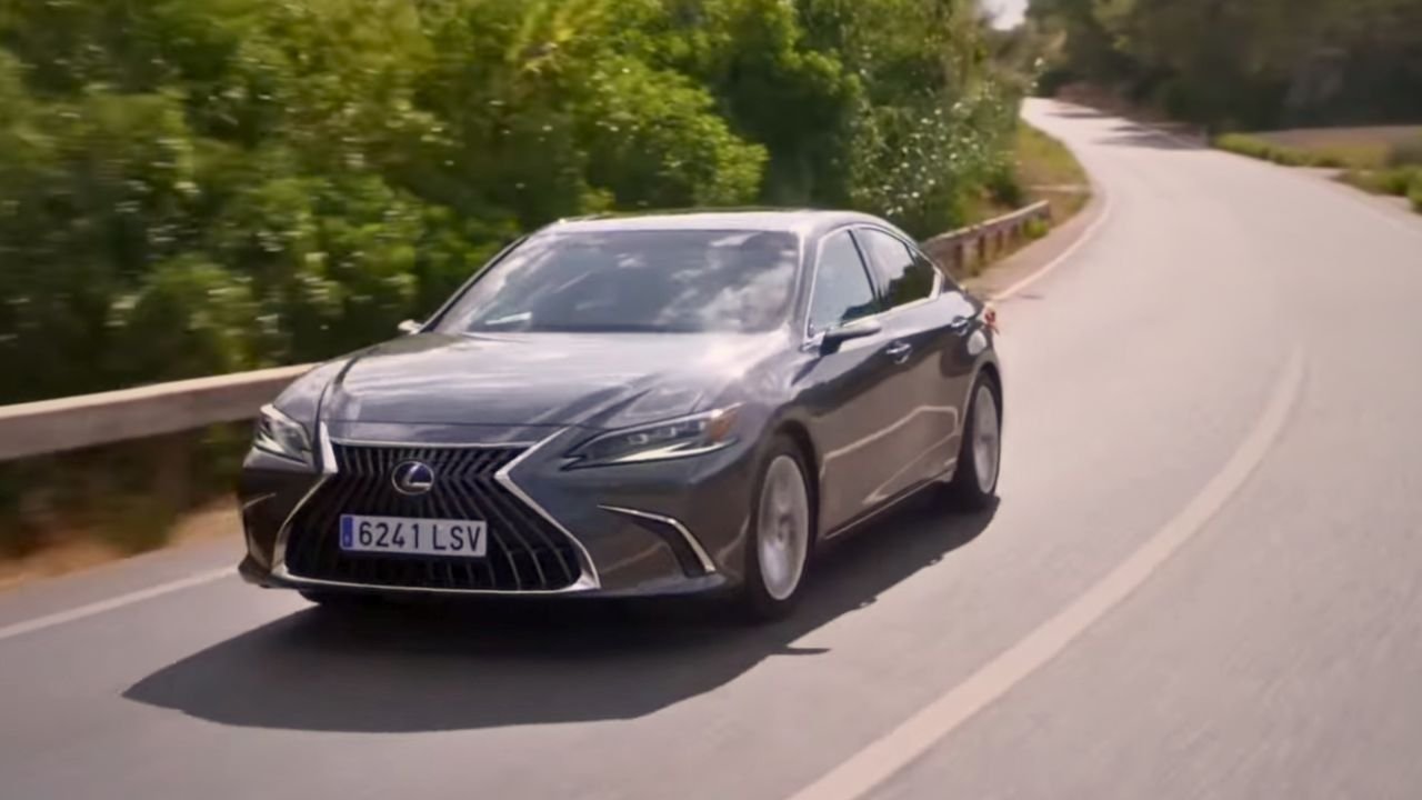 2025 Lexus ES Preview: What to Expect