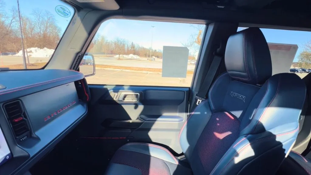 2024 Bronco Raptor Interior & Capacity