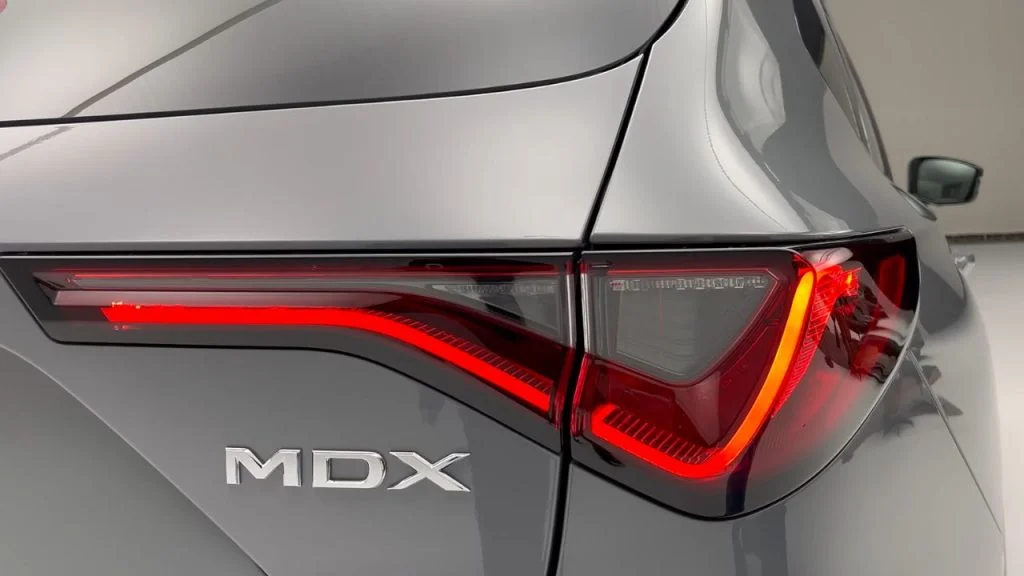 2025 Acura MDX Exterior Back Logo