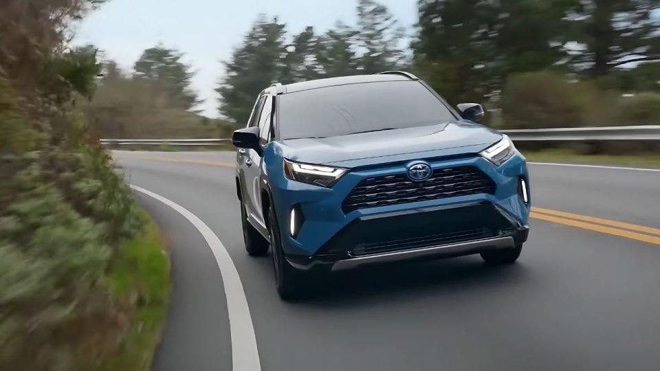 Sixth Generation Rav4 6 Game-Changing Reasons to Wait for the 2025 Toyota RAV4 – Don’t Settle ...