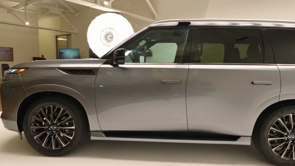 The 2025 Infiniti QX80 Exterior