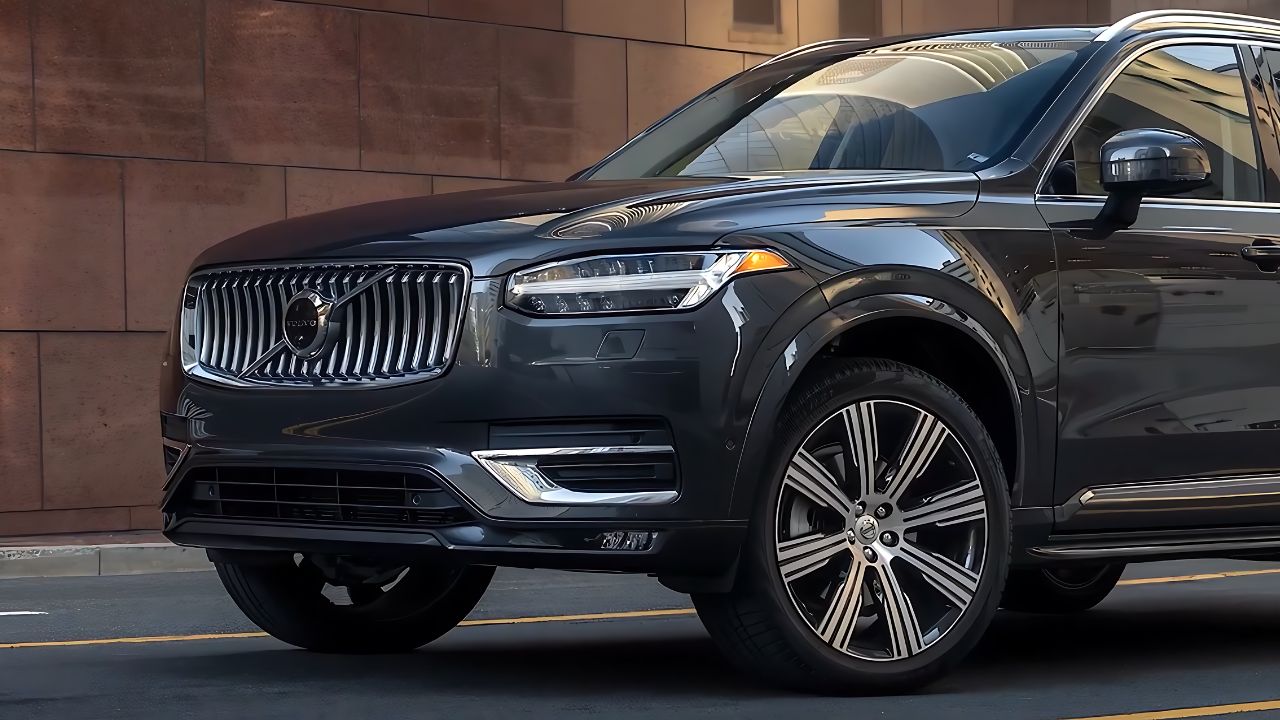 A Closer Look at the 2025 Volvo XC90 PlugIn Hybrid