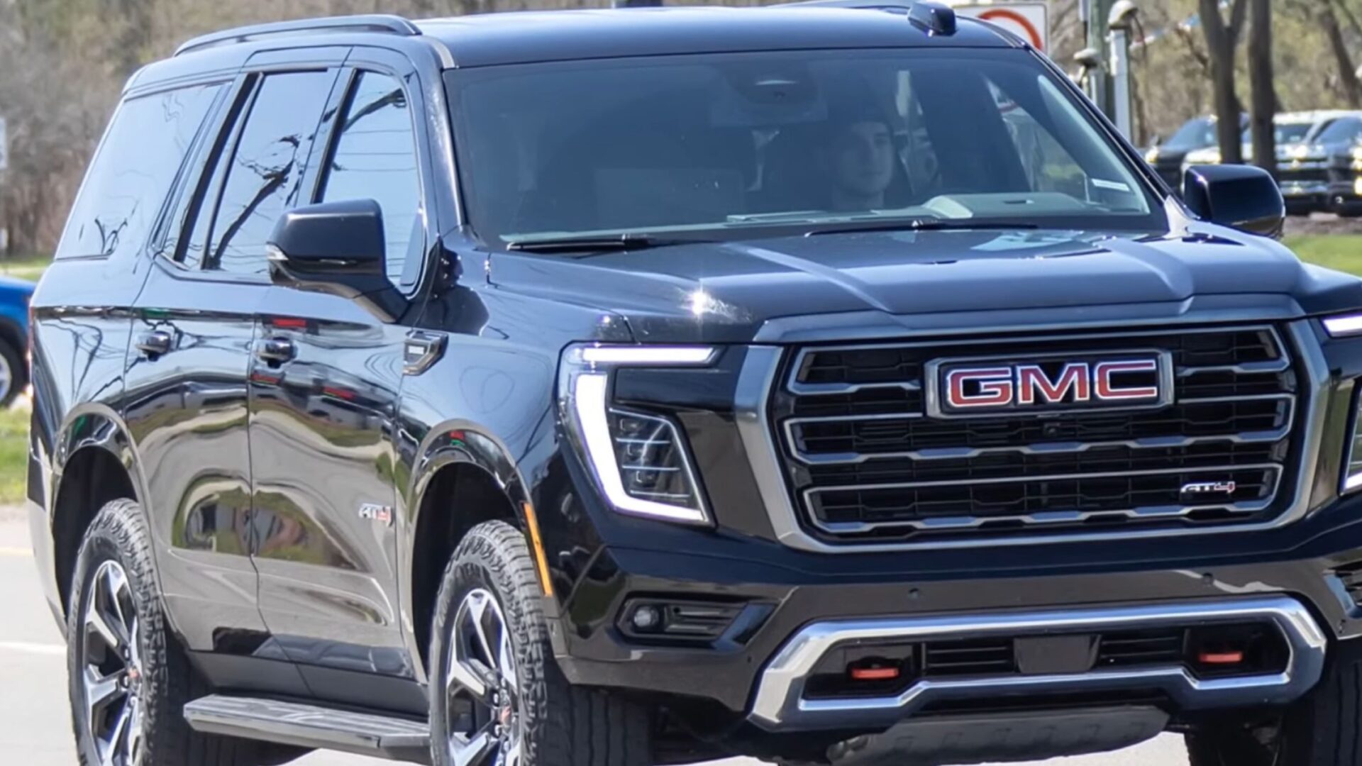 2025 GMC Yukon Specs Unveiled (All Trims)