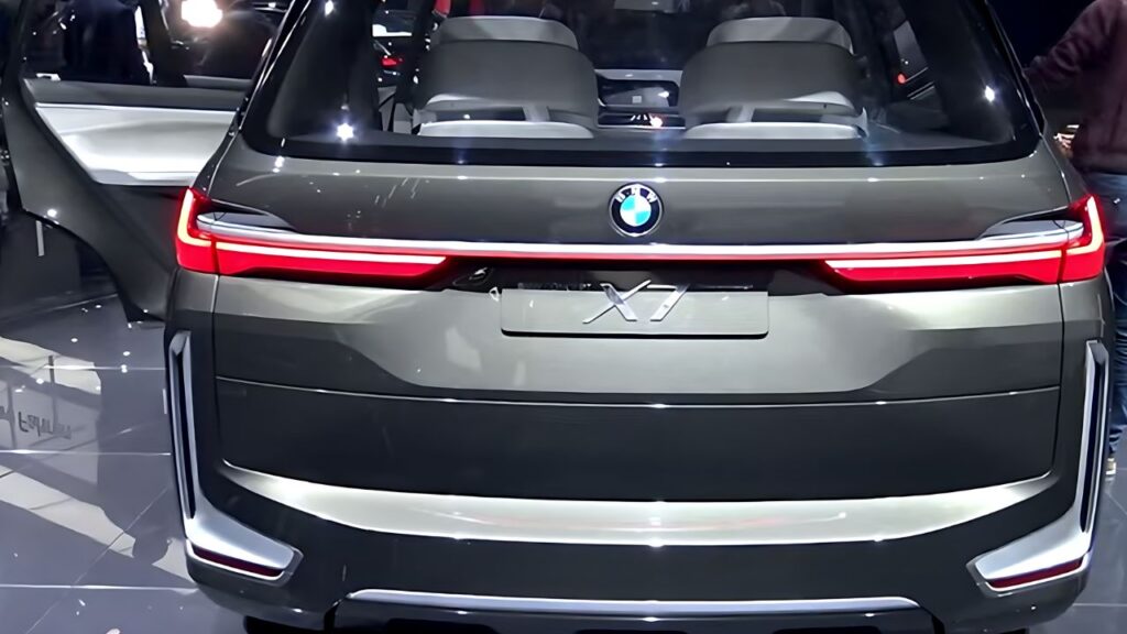 InDepth Look at the 2025 BMW X7 Features, Specs, and More