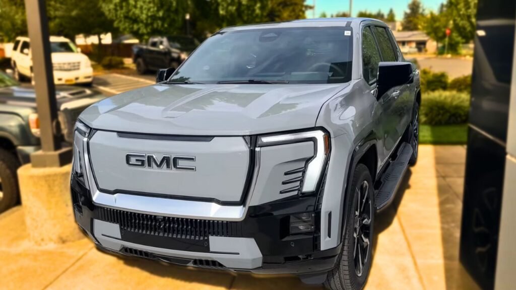 2028 GMC Sierra HD EV